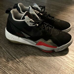 Jordan Zoom '92 'Black Cement'